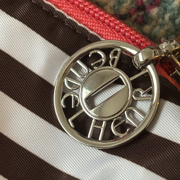 Henri Bendel makeup 💄 bag - Picture 3 of 3